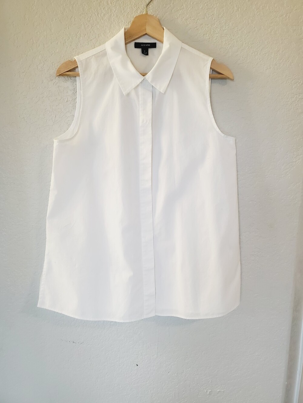 Alfani Crisp White 100% Cotton Sleeveless Button Down Collaed Shirt Blouse